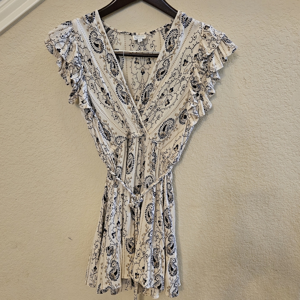 BLUE RAIN + FRANCESCA'S Women’s  Ruffle Sleeve Mini Dress Top Ivory Navy Paisley